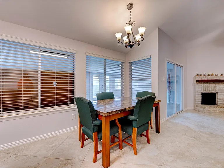10703 Highland Woods Dr — Photo 21
