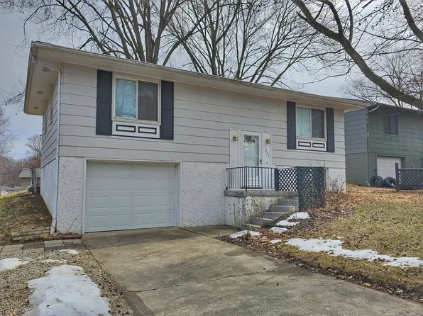 1229 Lake Dr, Boonville, MO 65233
