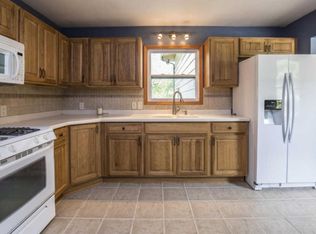 W189S6404 Preston Ln, Muskego, WI 53150