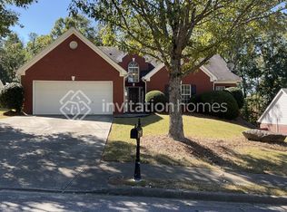 2568 Cascade Cove Dr, Buford, GA 30519