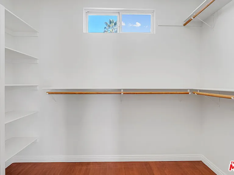 1411 Cloverfield Blvd #B — Photo 13