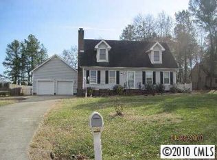 8419 Chestnut Oak Ct, Harrisburg, NC 28075