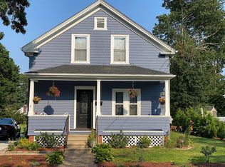 152 Budlong Ave, Warwick, RI 02888