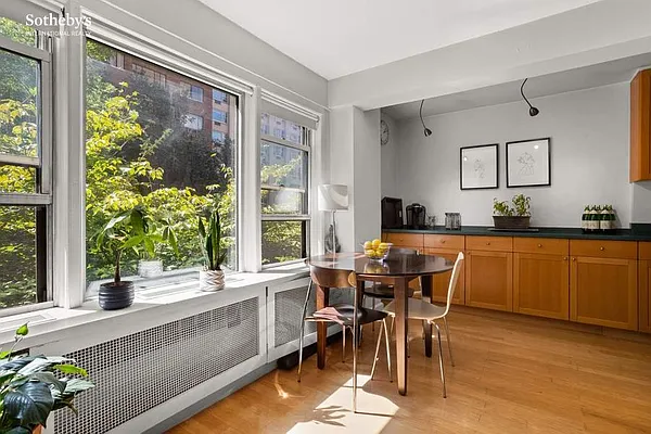 Sold by Sotheby's International Realty | media 12