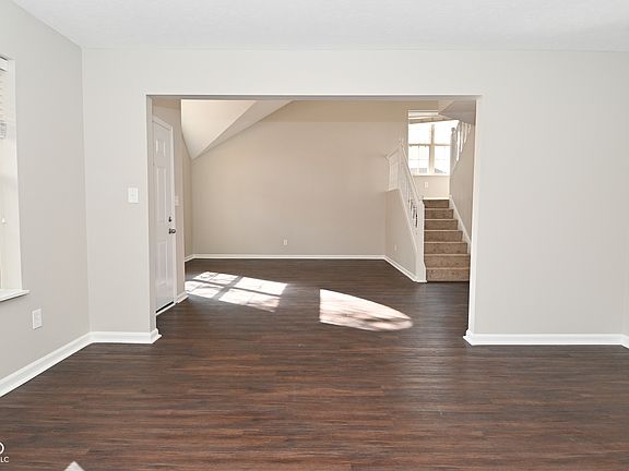 5th image of 10604 Magenta Dr