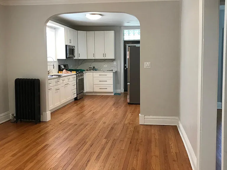 7361 N Hoyne Ave #2 — Photo 8
