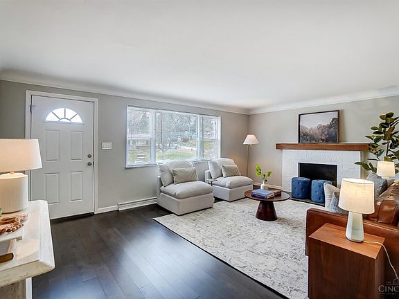 3rd image of 7264 Longfield Dr