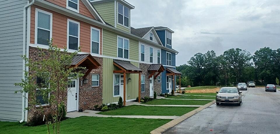 1st image of 1747 Arbor Hills Dr