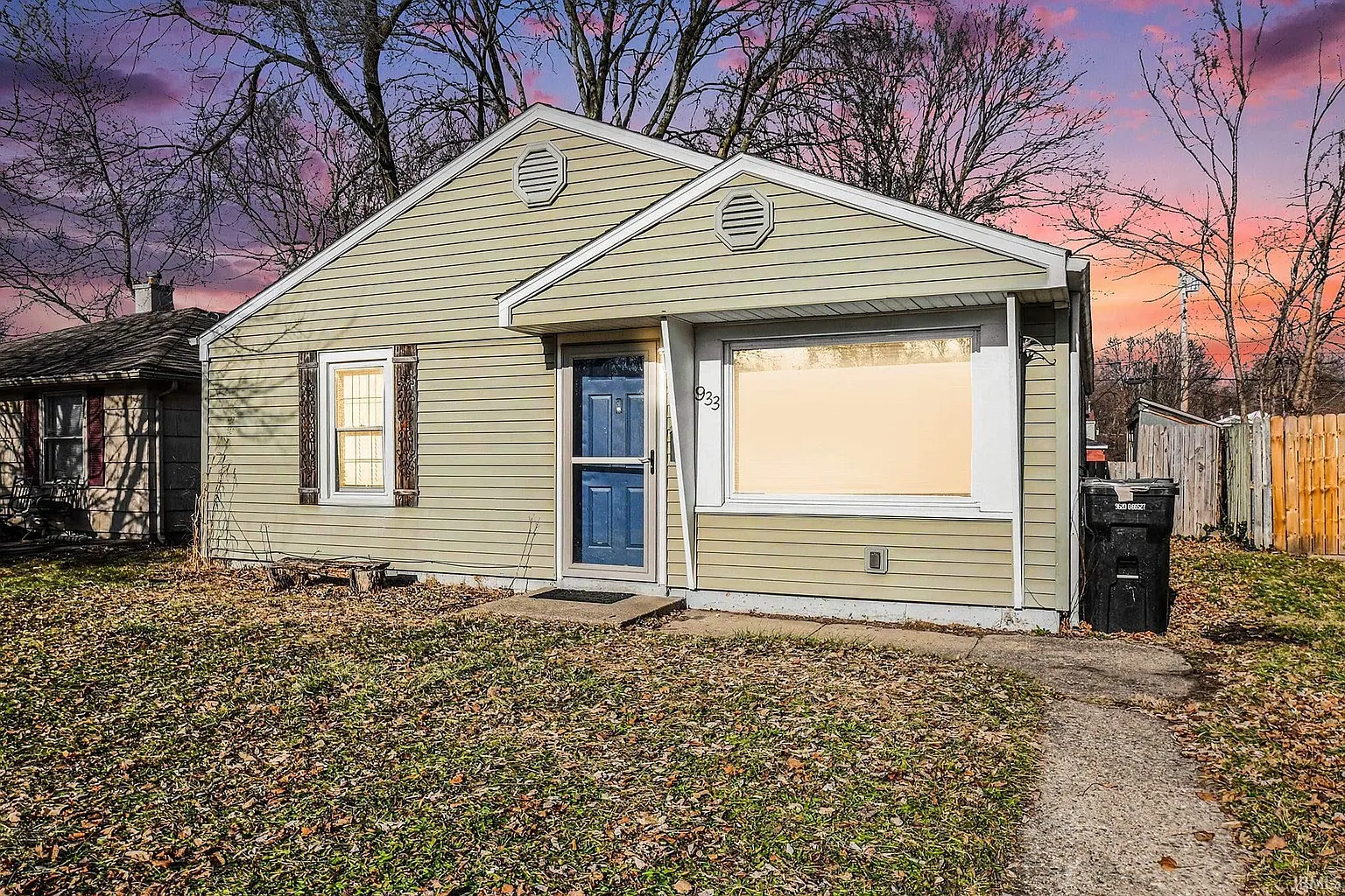 933 Beale St photo 1