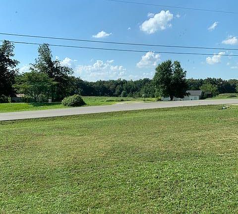 4th image of 160 Glenwood Dr