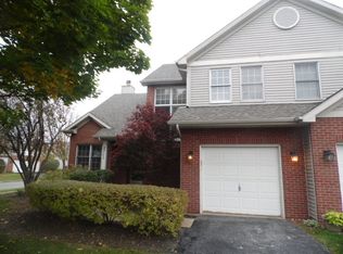 2711 Lake Shore Dr, Joliet, IL 60431