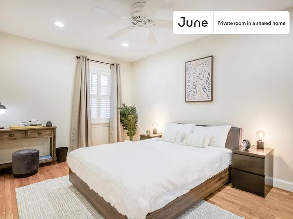 1843 Burke St SE #B, Washington, DC 20003