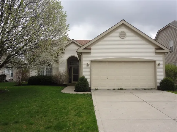 613 Burr Oak Dr, Carmel, IN 46032