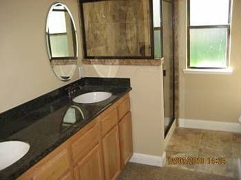 3rd image of 1603 Presidio Way