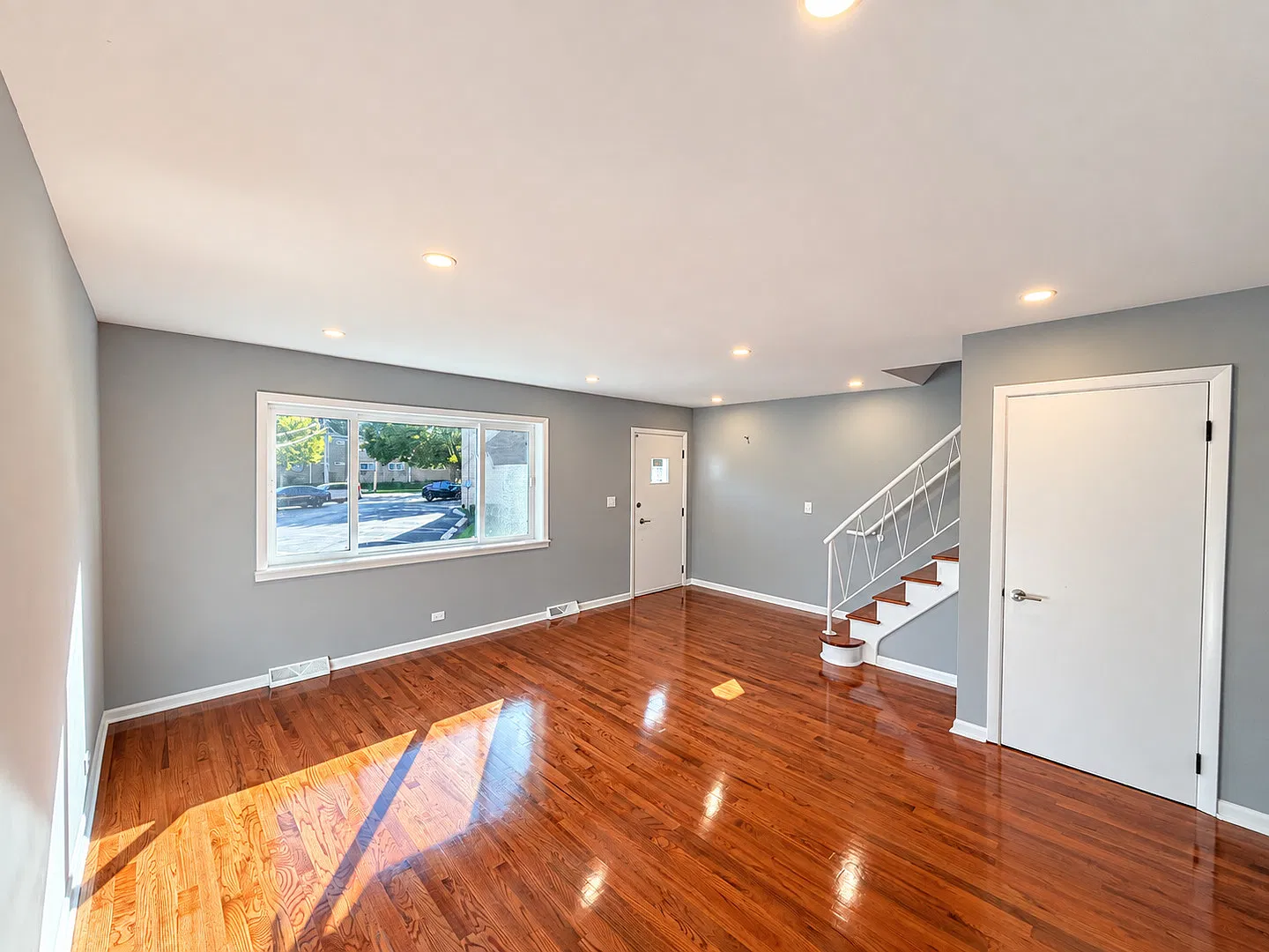 3 bed, 1.5 bath, $2,700 — Photo 4