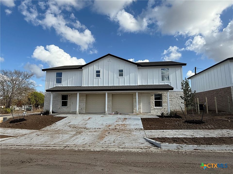 1st image of 802 White Meadow Ln