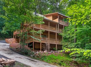 357 Hemlock Trl, Blue Ridge, GA 30513