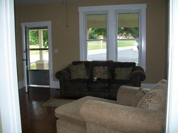 2nd image of 10 Donald Ave