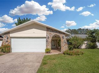 512 Wayfarer Dr, Tarpon Springs, FL 34689