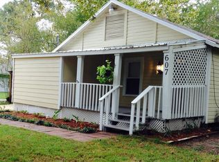 607 W Houston St, Highlands, TX 77562