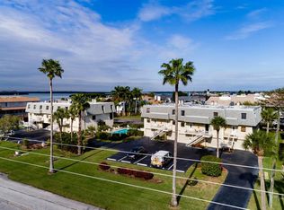12465 2nd St E #103, Treasure Island, FL 33706