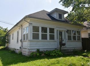 1059 N Clay St, Frankfort, IN 46041