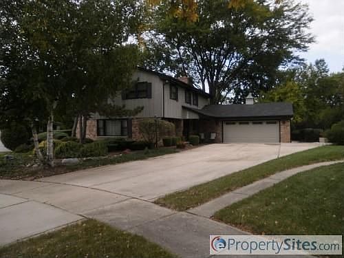 1st image of 726 S Benton Ct