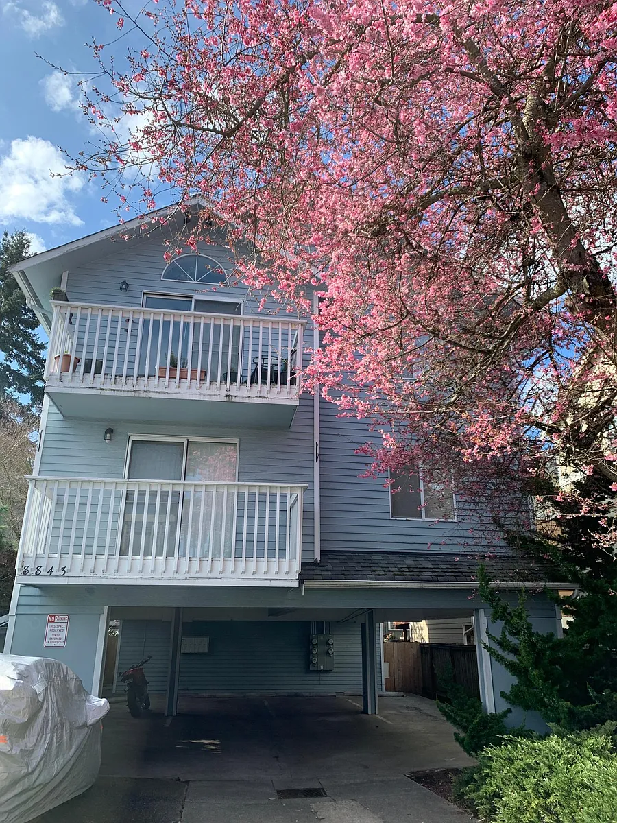Front of building - 8843 Stone Ave N #4