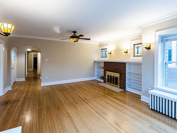 4th image of 2439 W Eastwood Ave #2