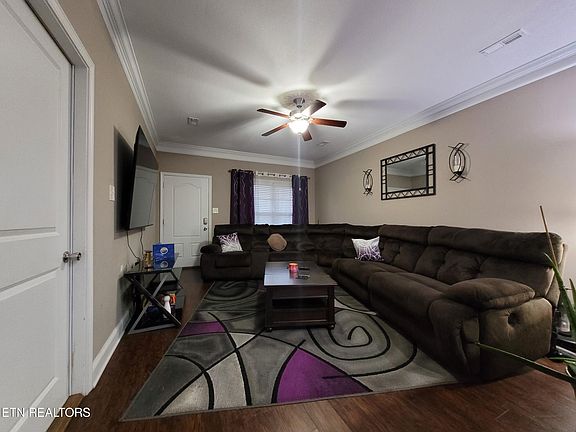 3rd image of 2312 Denham Way