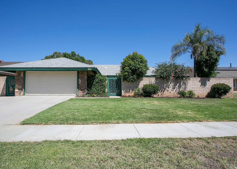 1st image of 1142 Country Club Ln