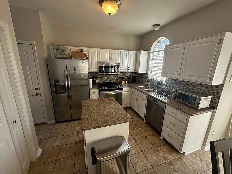 2402 Brookstone Pl — Photo 7