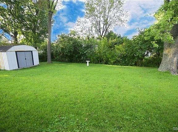 3rd image of 205 Saint Anthony Ln