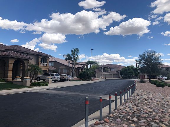 3rd image of 4305 N 129th Dr