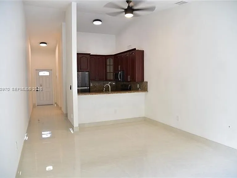 18954 NW 67th Pl #Townhouse 18954 — Photo 4