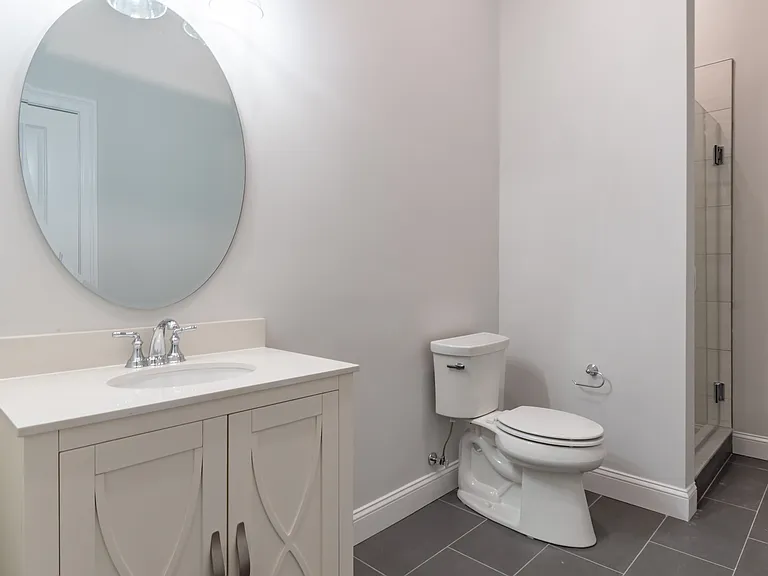 146 Main St #202 — Photo 8