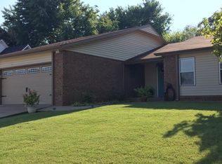 910 S Meadowbrook Rd, Okmulgee, OK 74447