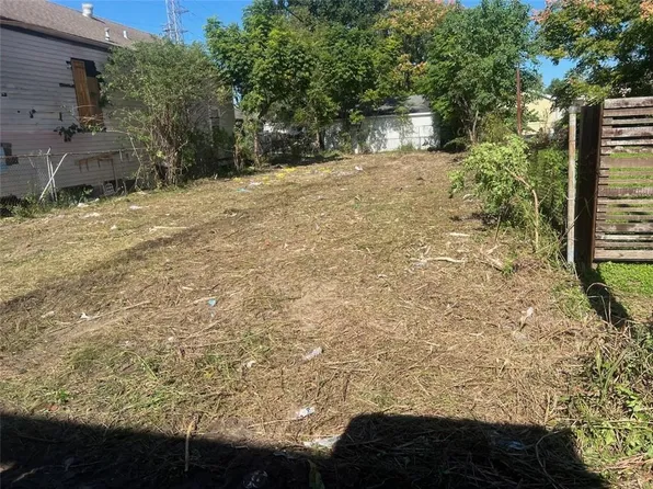 3017 N Claiborne Ave, New Orleans, LA 70117