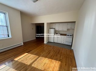 1124 Commonwealth Ave APT 6B, Allston, MA 02134