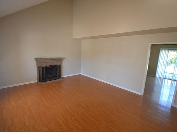 2nd image of 1854 Santa Monica St