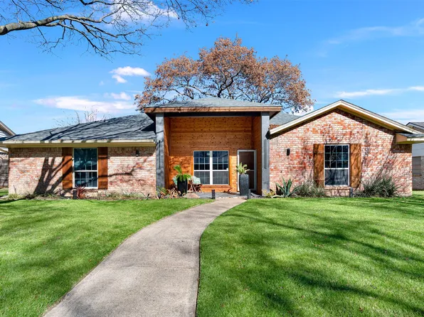 1613 University Dr, Richardson, TX 75081