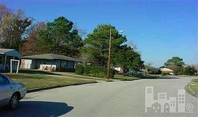 2nd image of 1113 Stewart Cir