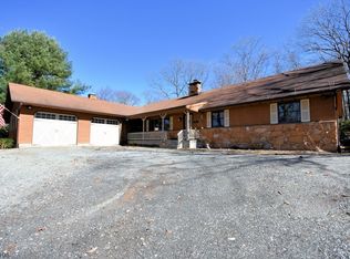 638 Macopin Rd, West Milford, NJ 07480