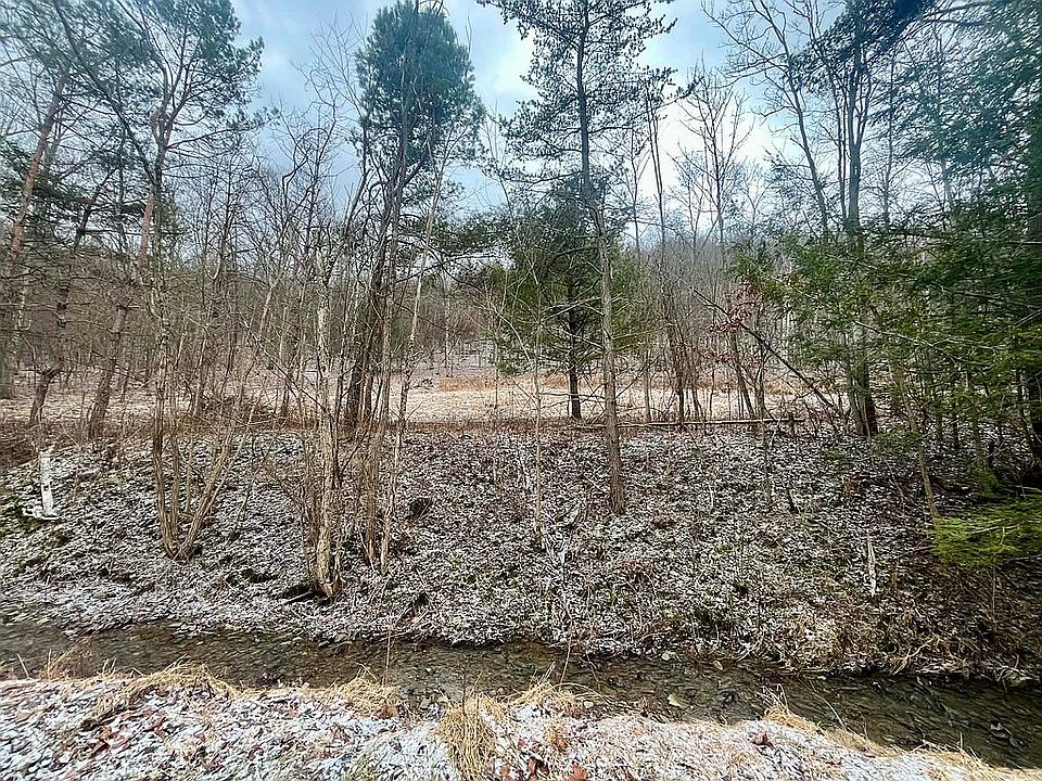 40th image of 587 Point Rd