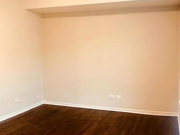 5th image of 4624-9 S Lake Park Ave #3W