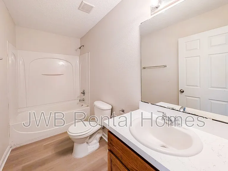 4373 Melissa Ct W — Photo 8