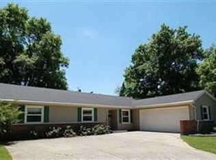 100 S Johanna Dr, Dayton, OH 45458