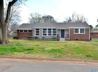 2113 Gilbreath Rd NW, Huntsville, AL 35810