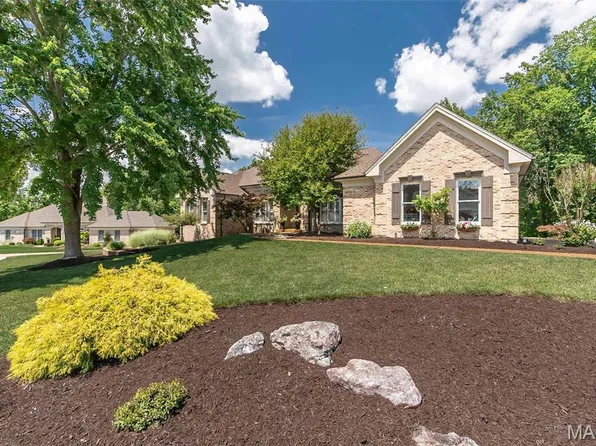 17707 Copper Trail Ct, Chesterfield, MO 63005