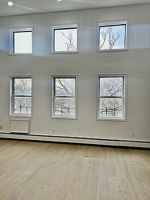 1st image of 347 17th St APT 4